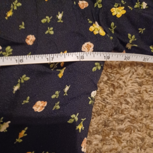 Reformation Locklin Midi Dress, Floral, 10 - Picture 4 of 9